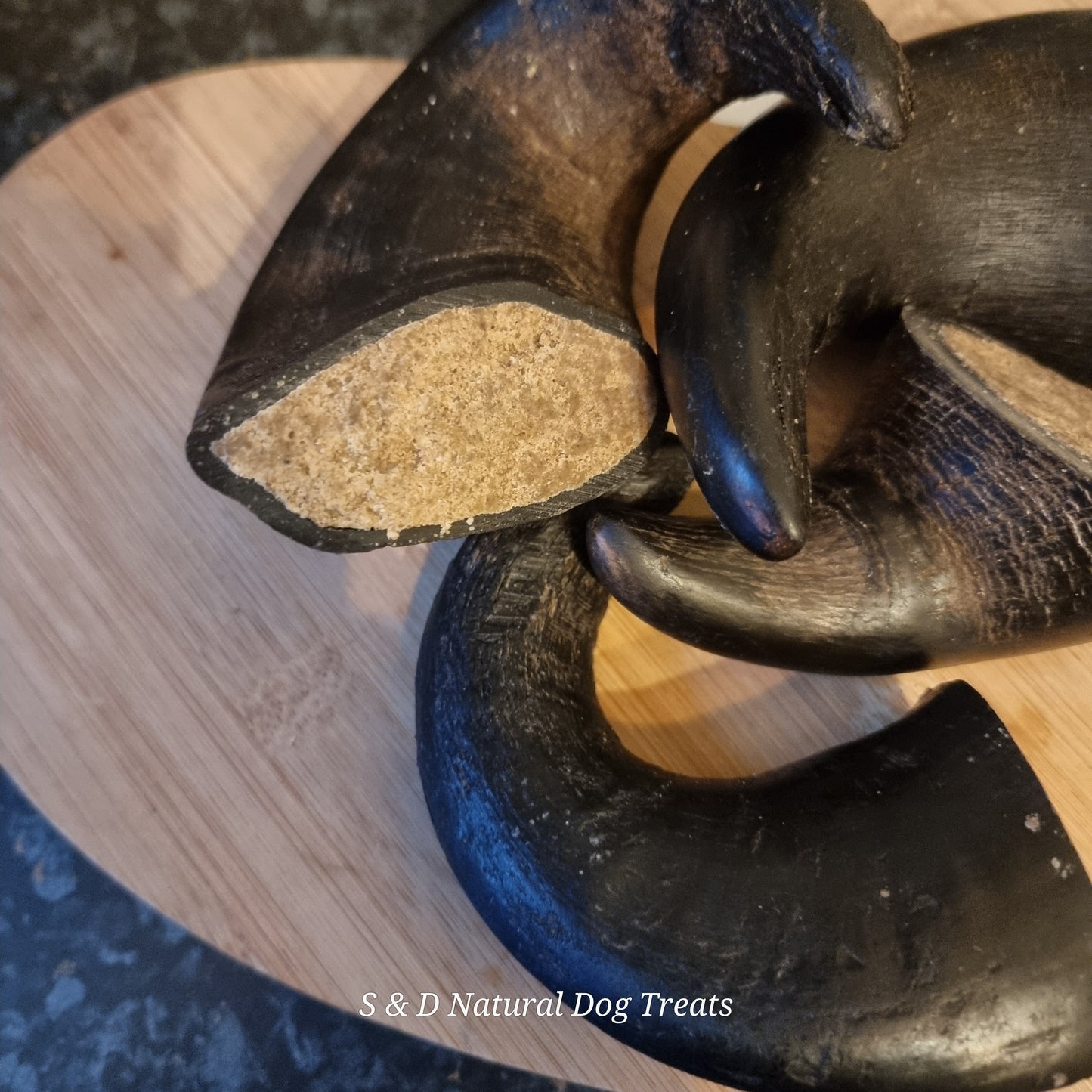 Buffalo Horns (Meat Filled)